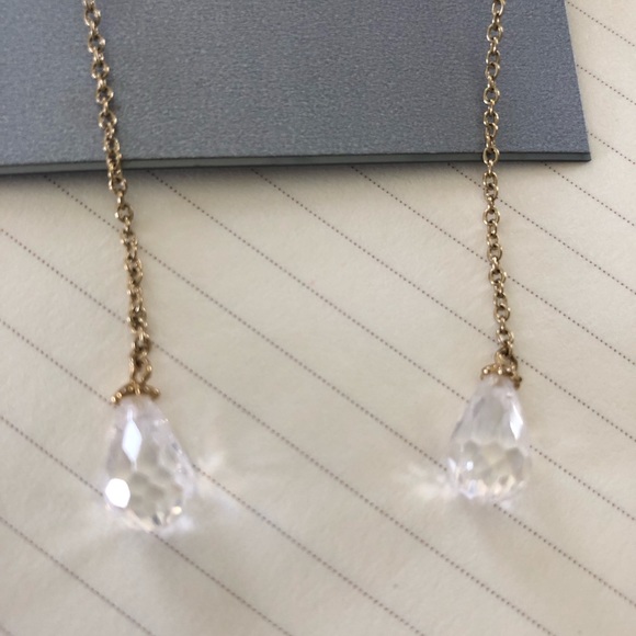 Swingy crystal drop earrings - Picture 2 of 7